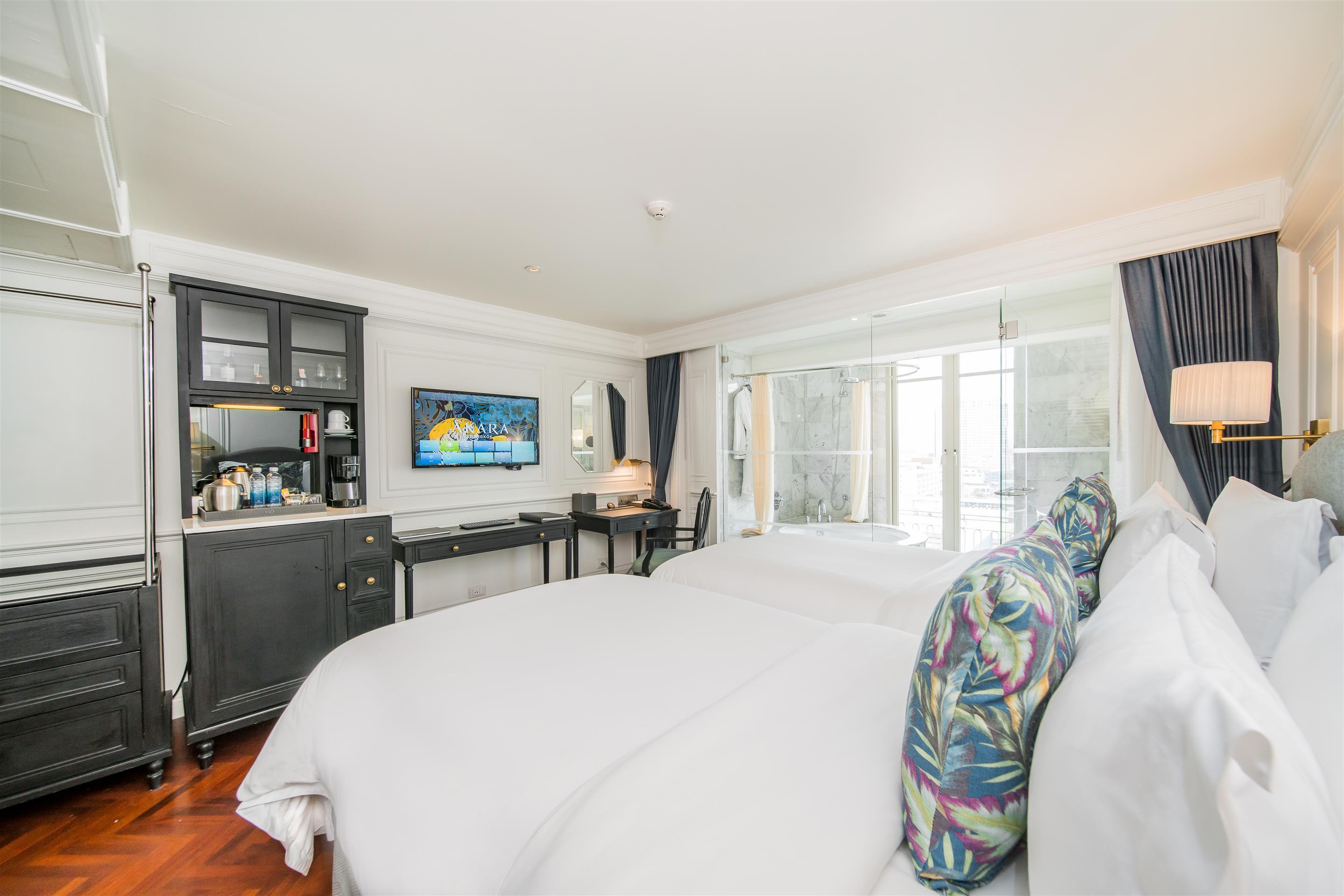 Akara Deluxe Twin Room