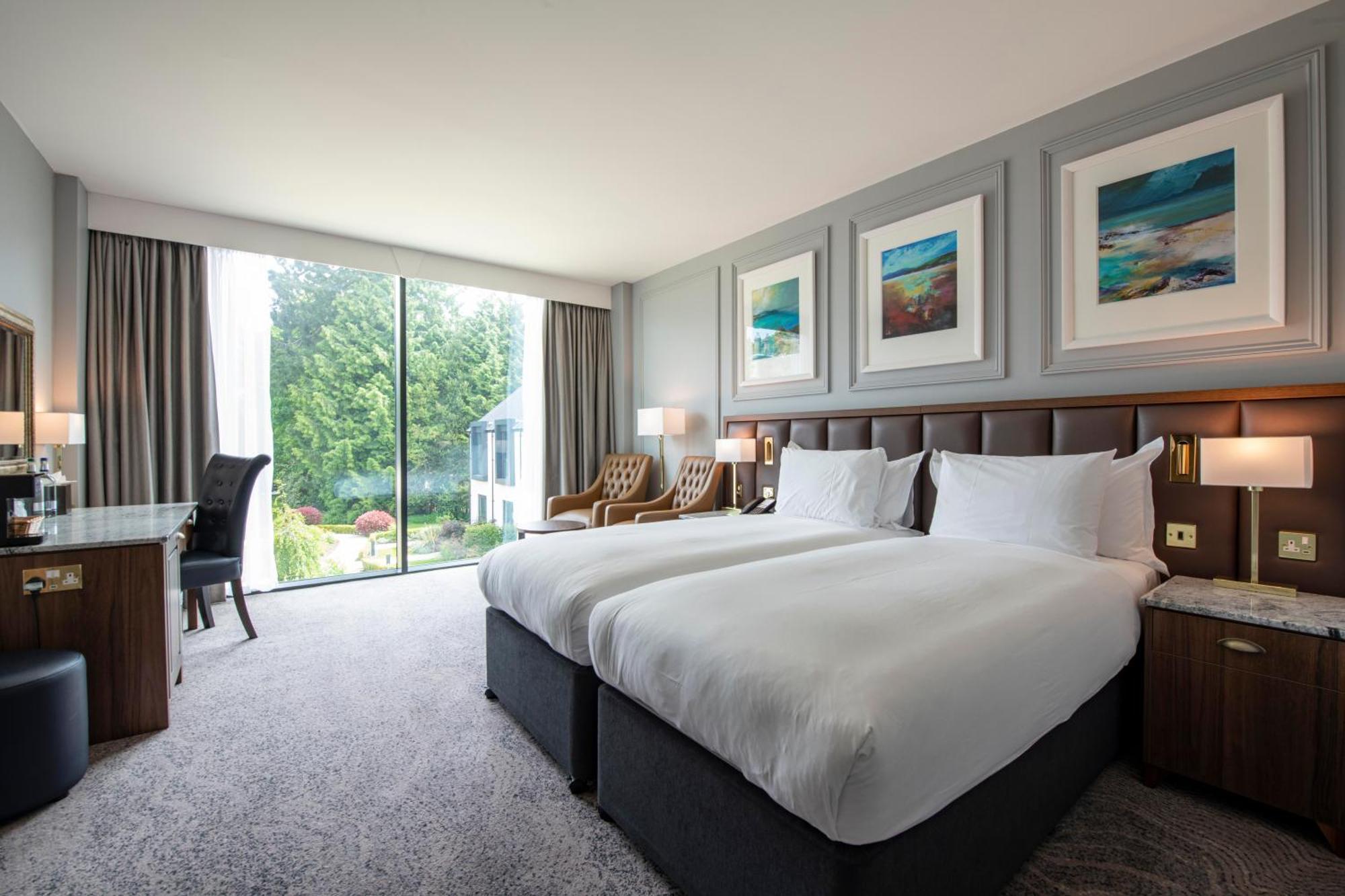 Executive King Room River View Converts to Twin Beds