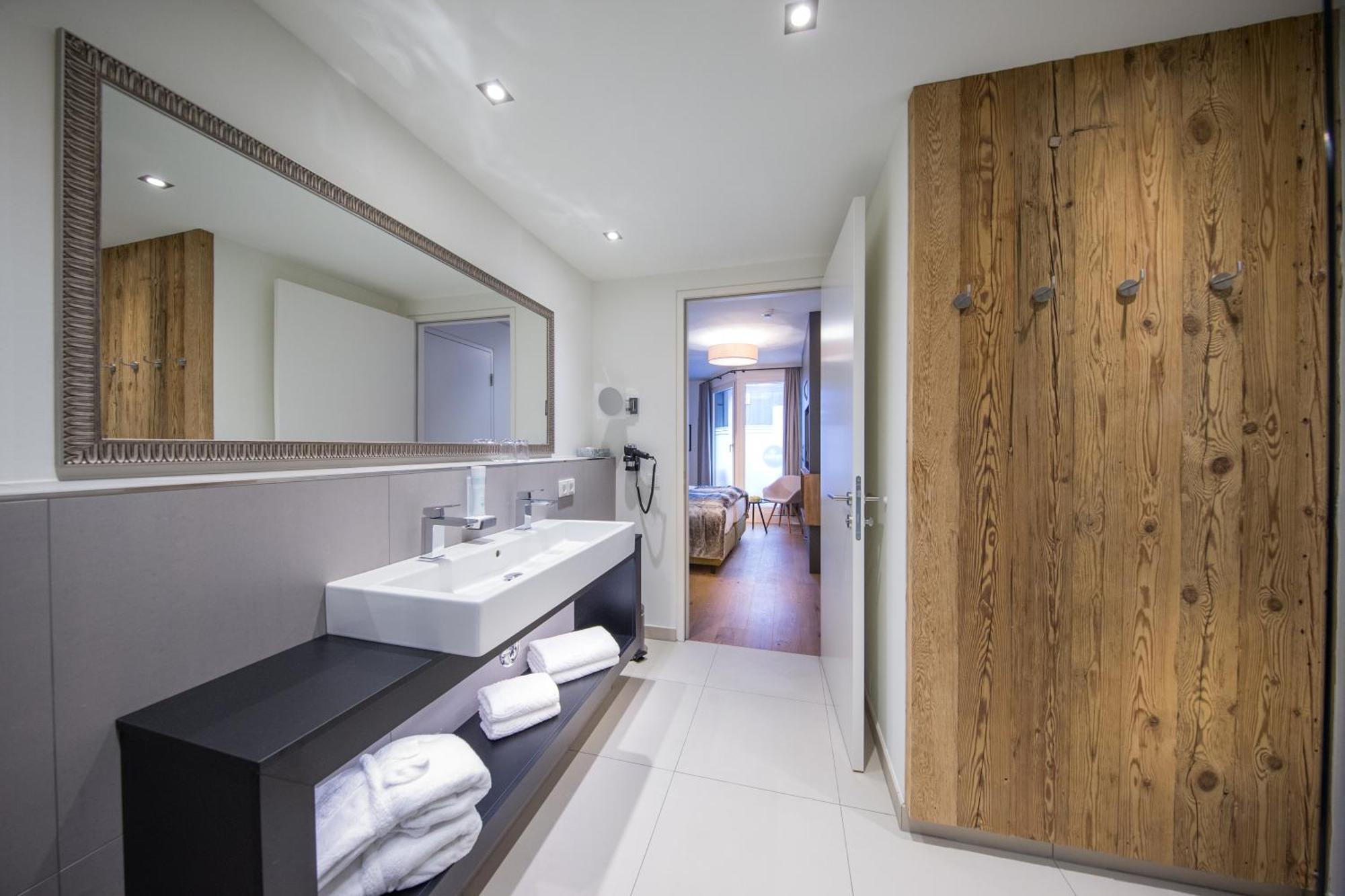 Deluxe Suite Balcony