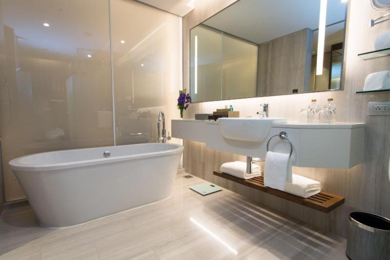 Deluxe Club Twin Room Club Lounge Access