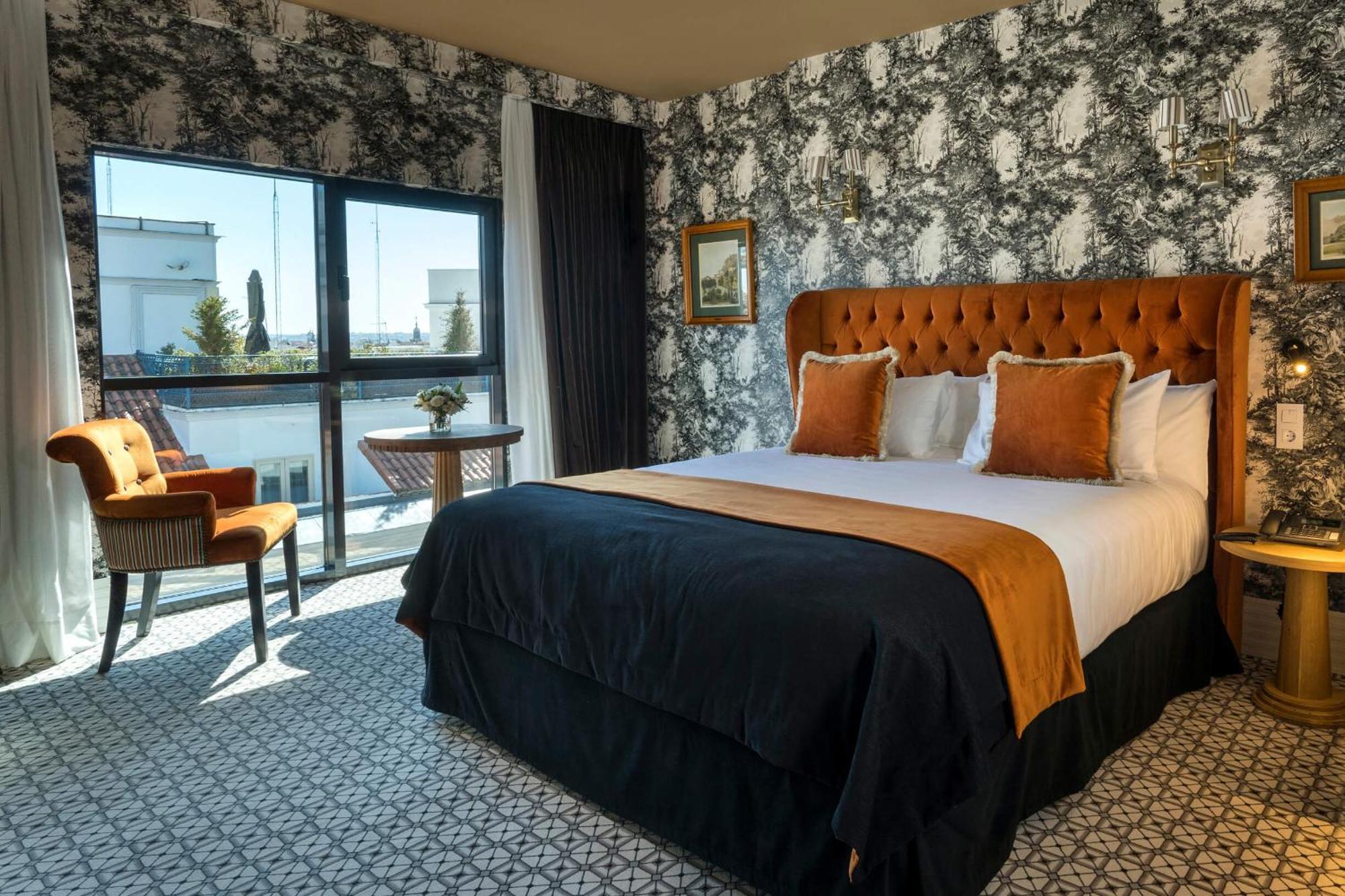 Premium Double Room City View