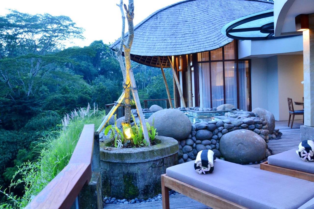 Royal Maha Pool Suite