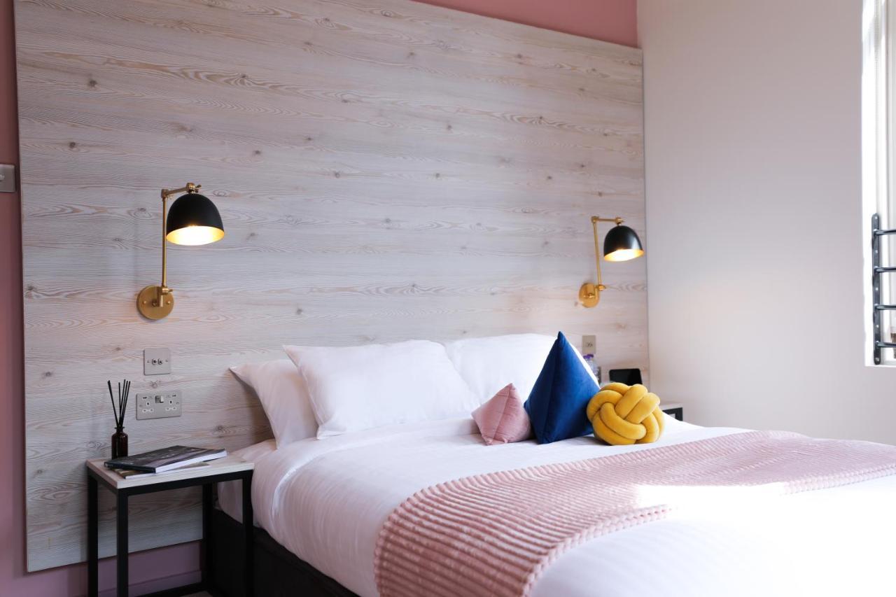 King Size Bed Shared Facilities