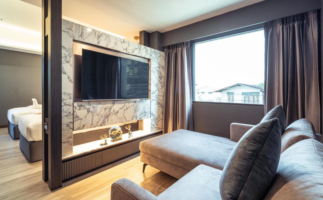 Deluxe Double or Twin Room