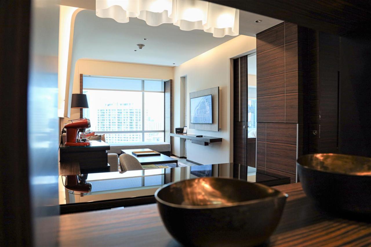 Suite 2 Twin or Single Beds Corner room