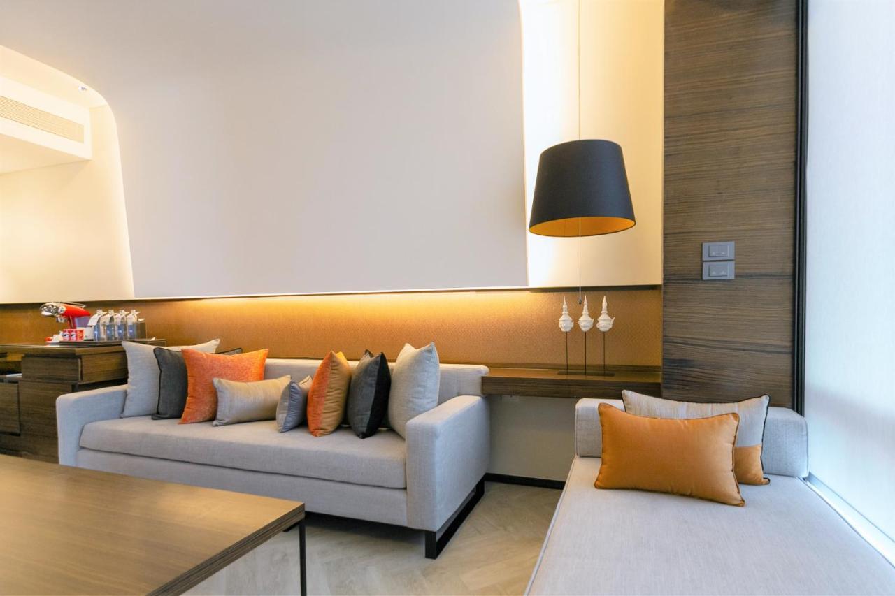 Suite 2 Twin or Single Beds Corner room