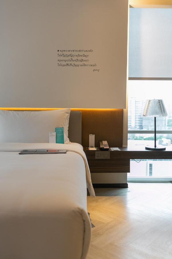 Suite 2 Twin or Single Beds Corner room