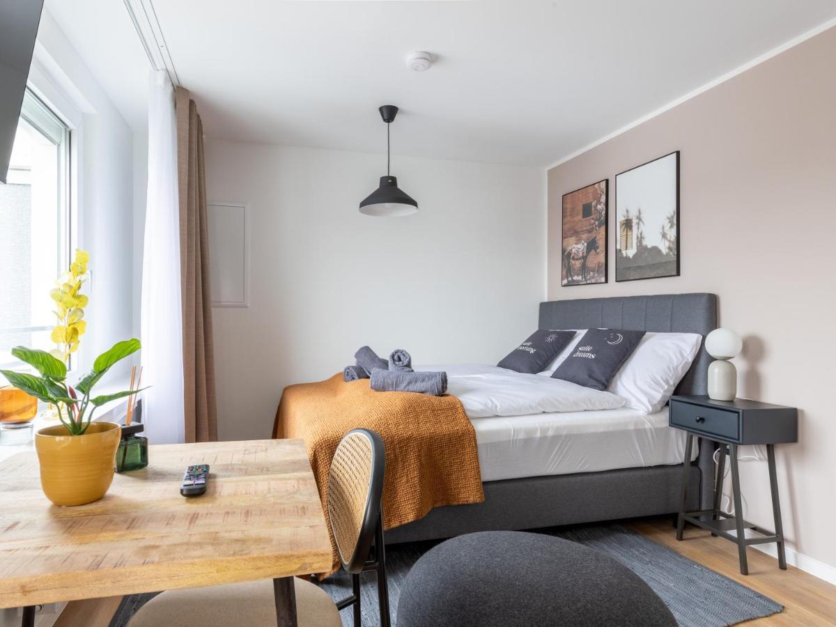 Suite M