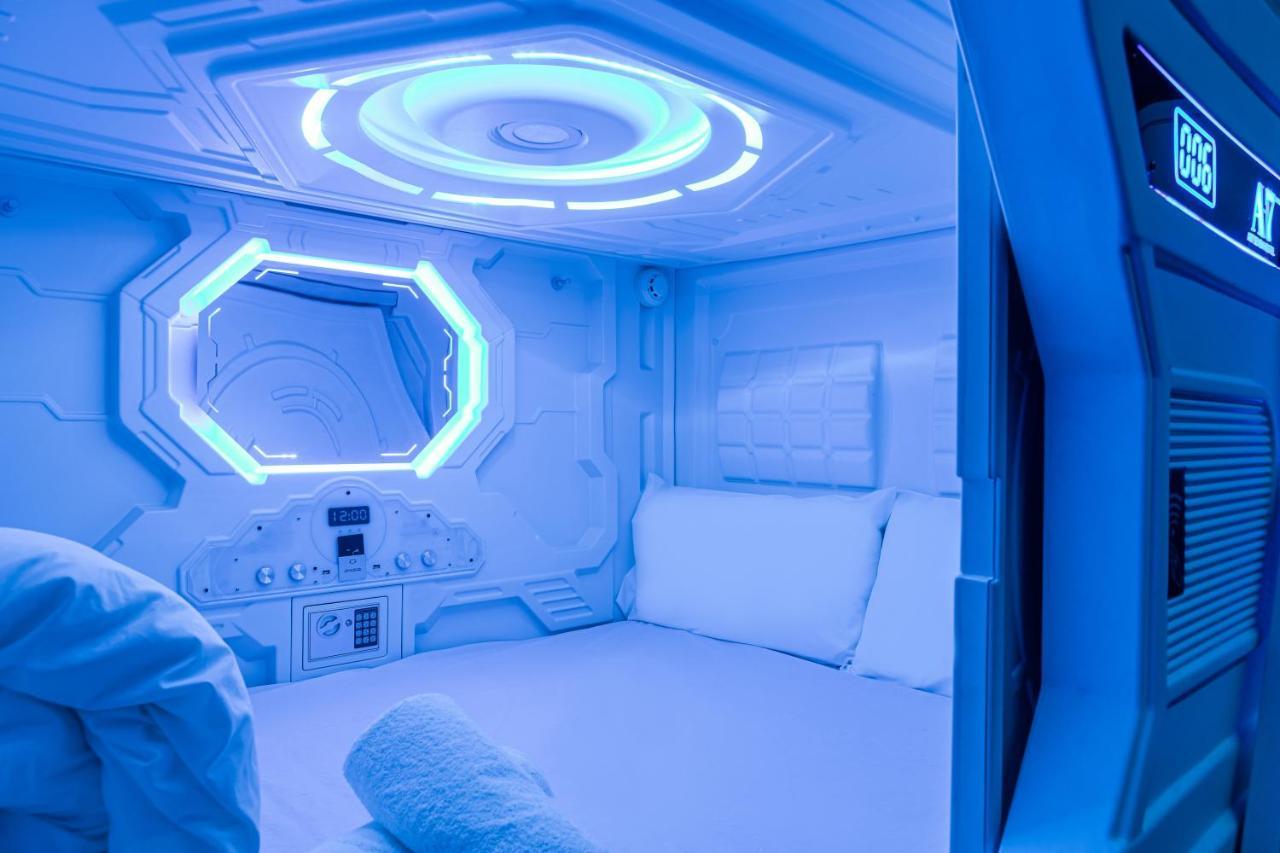 8-Bed Mixed Dormitory Room