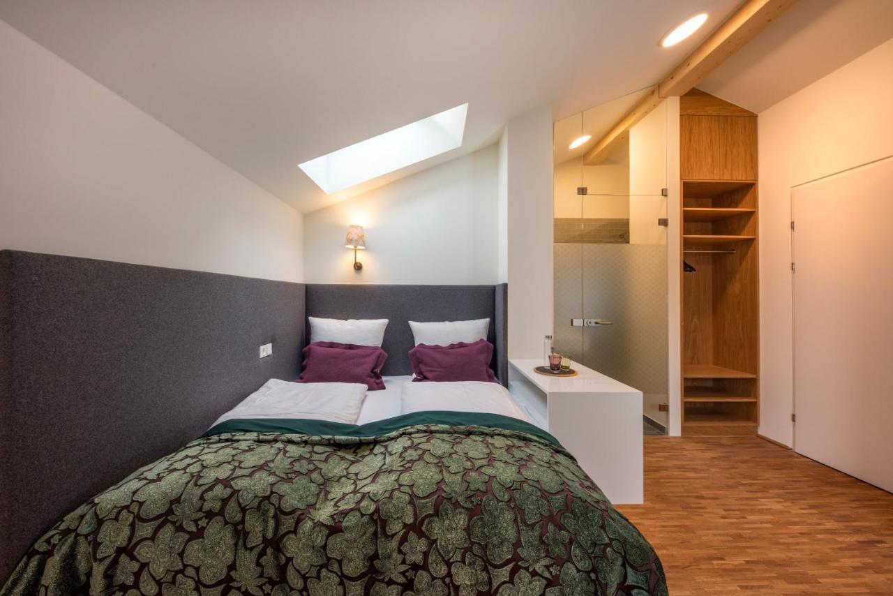 Double Room Mountain View