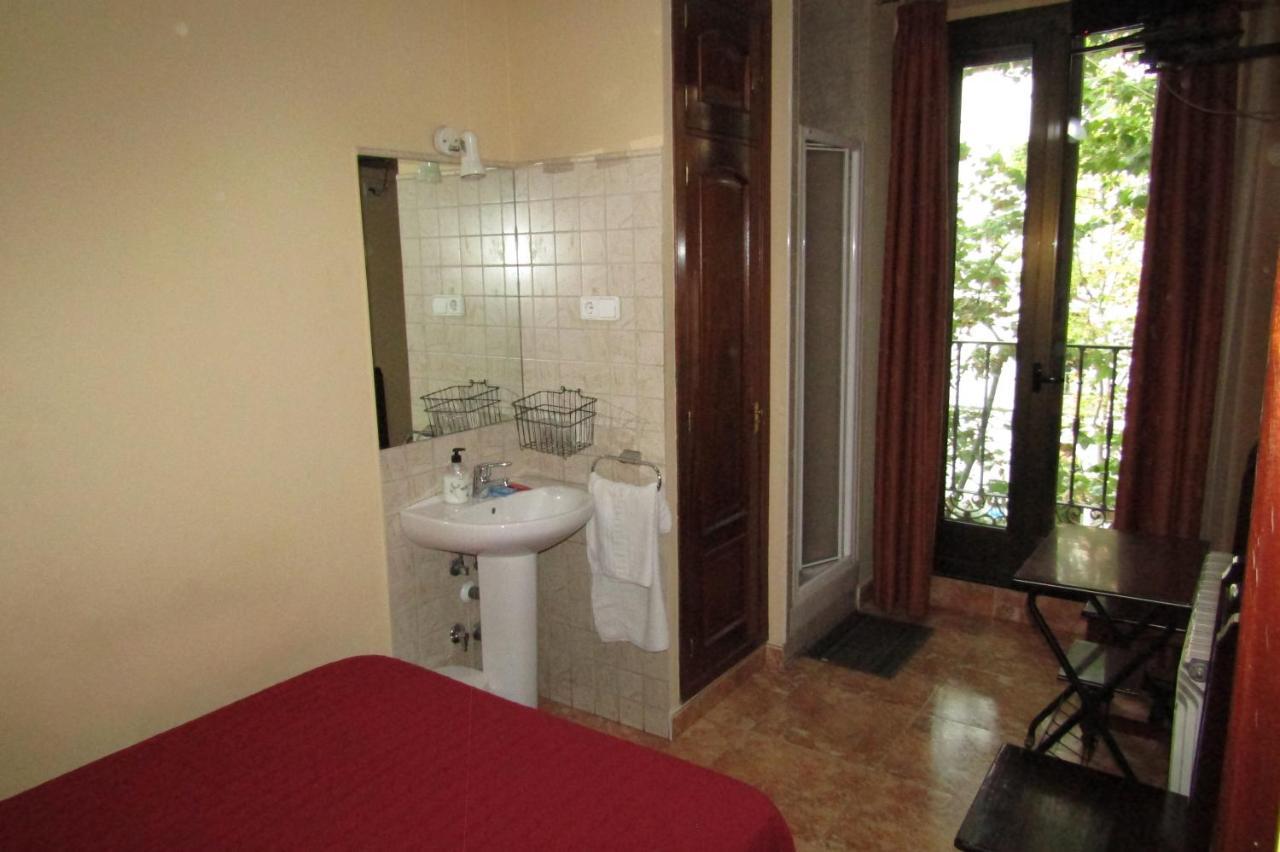 Double Room Shared Toilet Private Shower Sink
