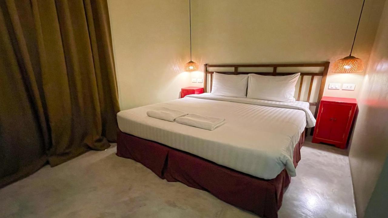 Standard King Bed