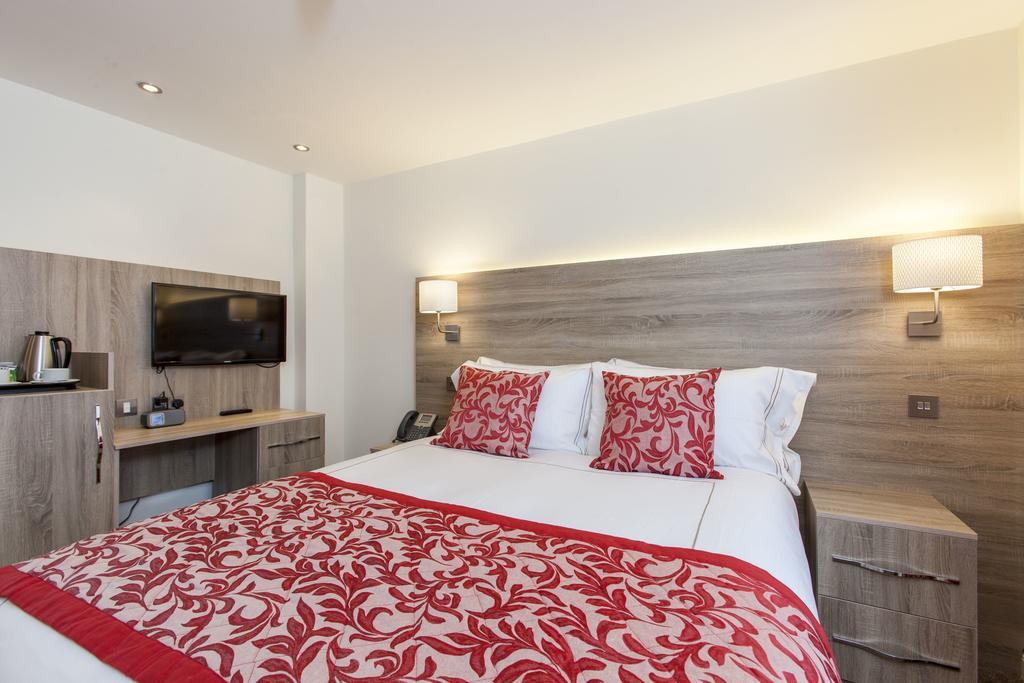 Kamer met Kingsize Bed