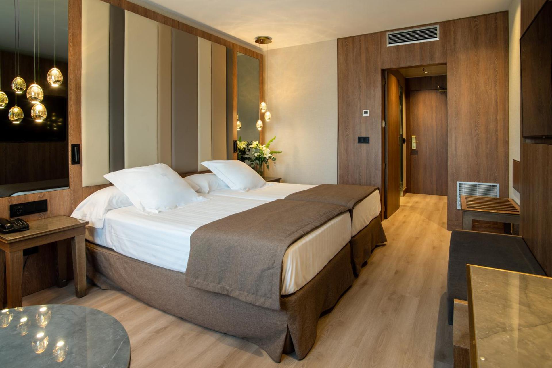 Double or Twin Room Extra Bed