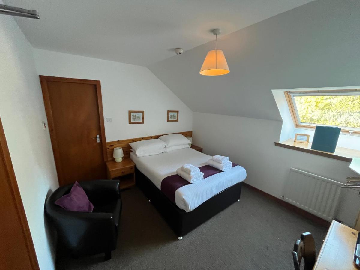 Family Room Adjoining Rooms