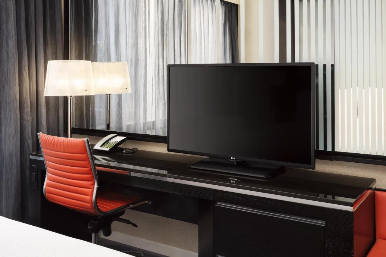 Hoek Kamer met Kingsize Bed - Uitzicht op de Stad
