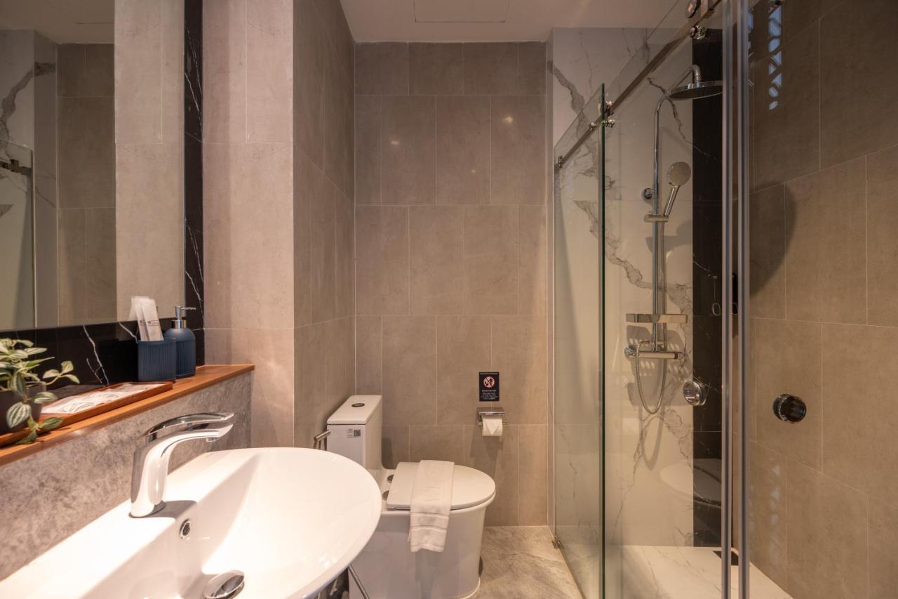 Five Bedroom Suite