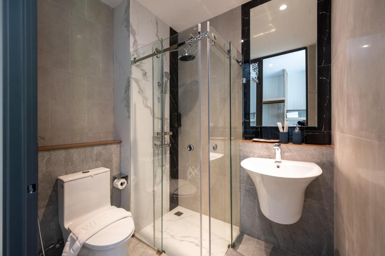 Five Bedroom Suite
