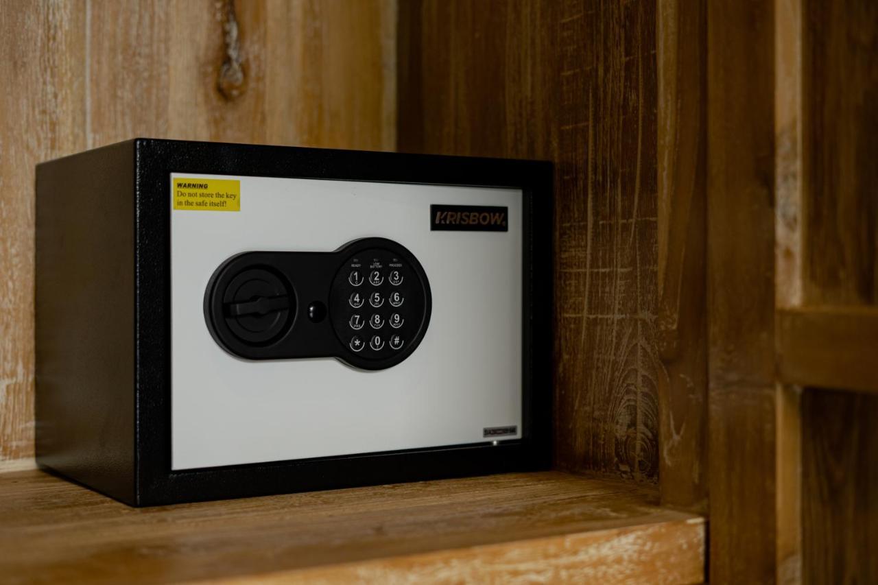 Superior Double or Twin Room Pool View
