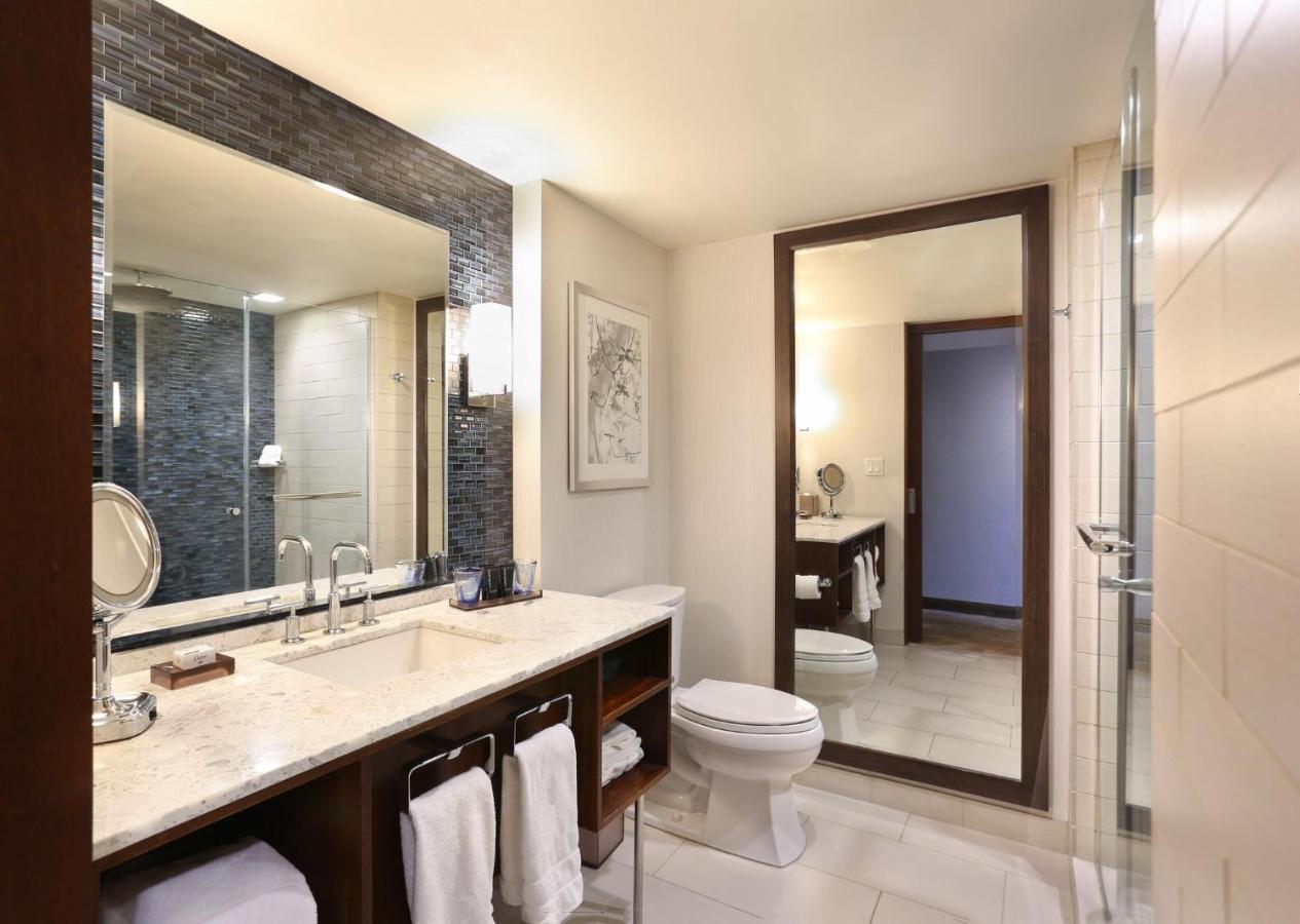 Premium Hoekkamer met Kingsize Bed en Uitzicht op Midtown