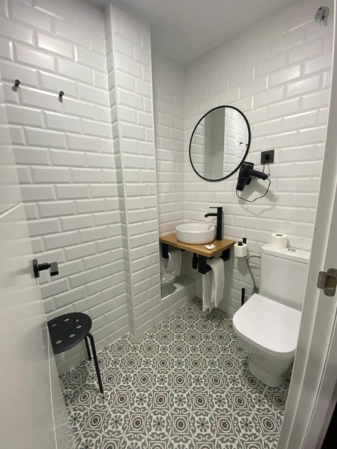 Family Room Private Bathroom