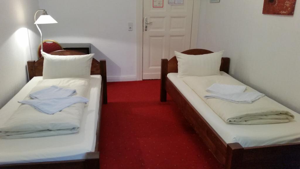 Tweepersoonskamer met 2 Aparte Bedden