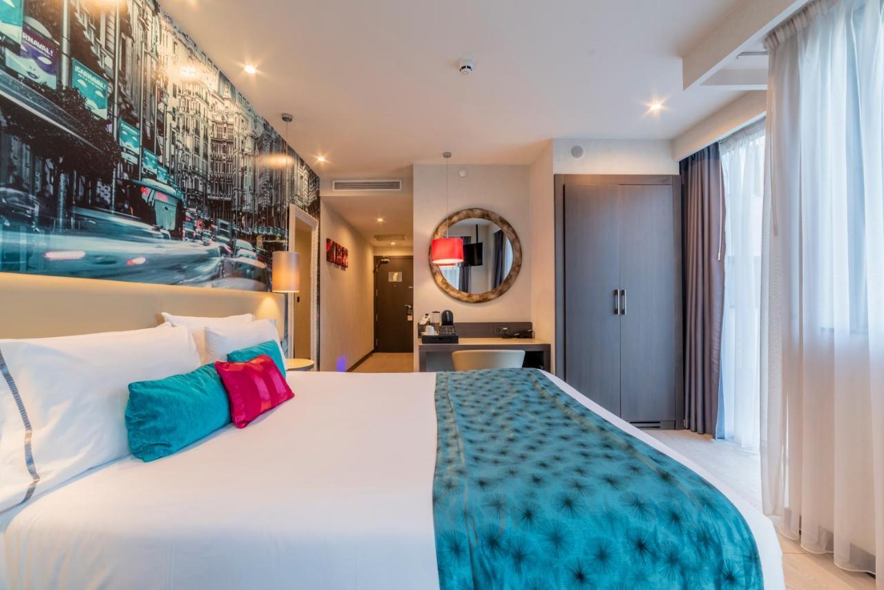 Premium Queen Room
