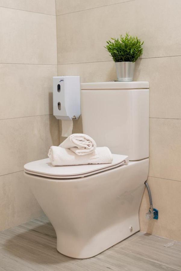 Double Room Private Bathroom