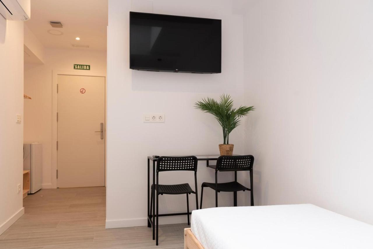 Twin Room Private Bathroom