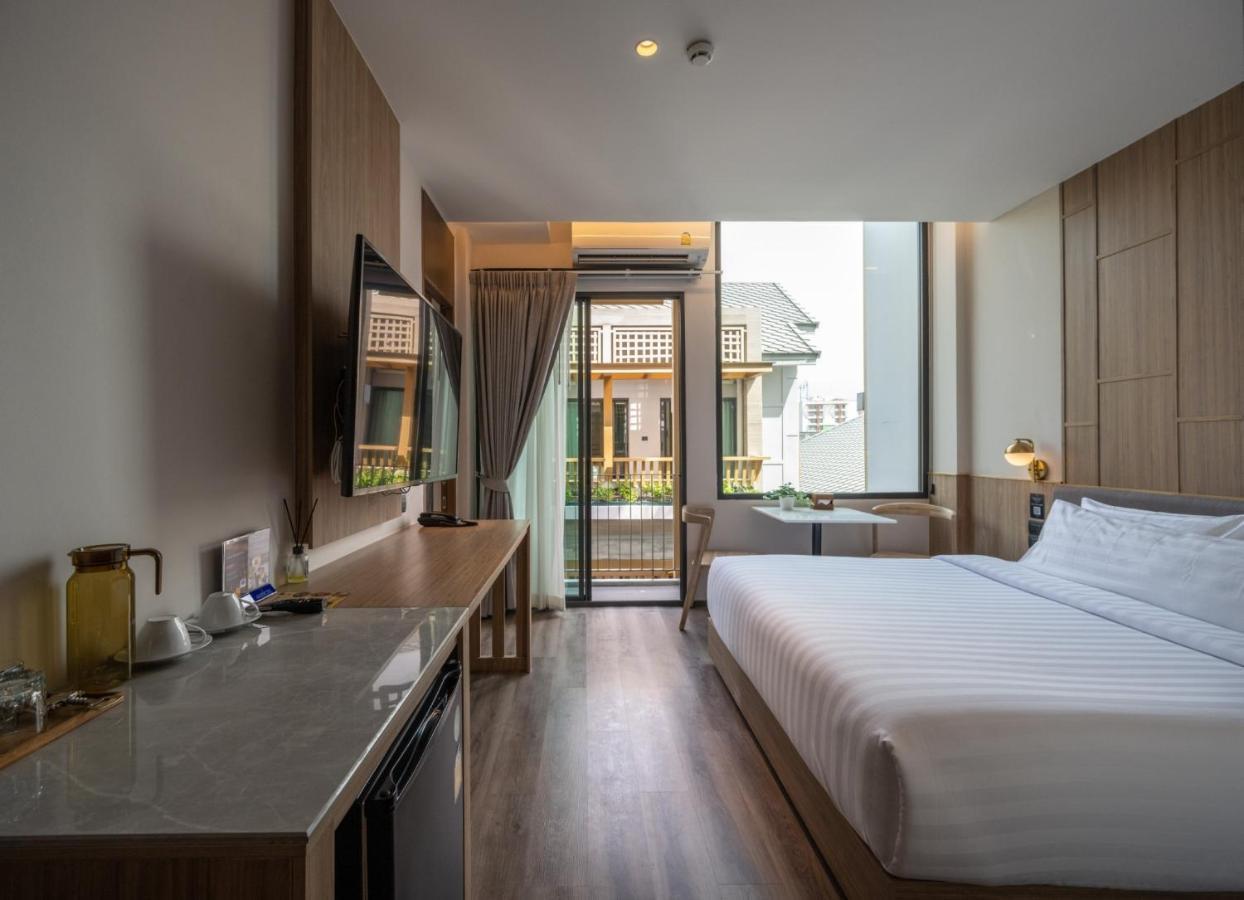 Double Room Pool View