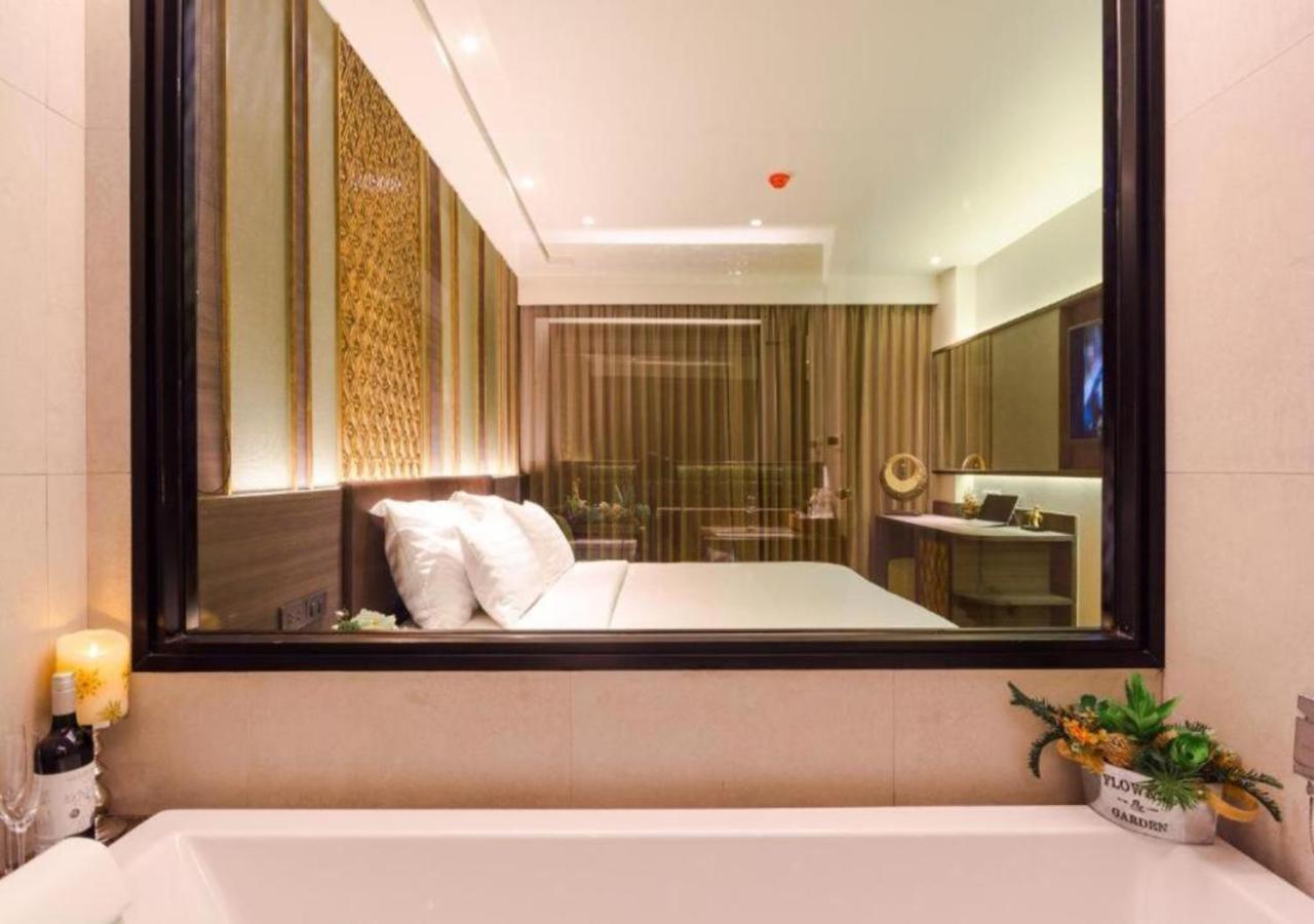 Deluxe Twin Room View