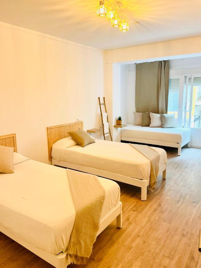 Superior Tweepersoonskamer met 2 Aparte Bedden en Gedeelde Badkamer