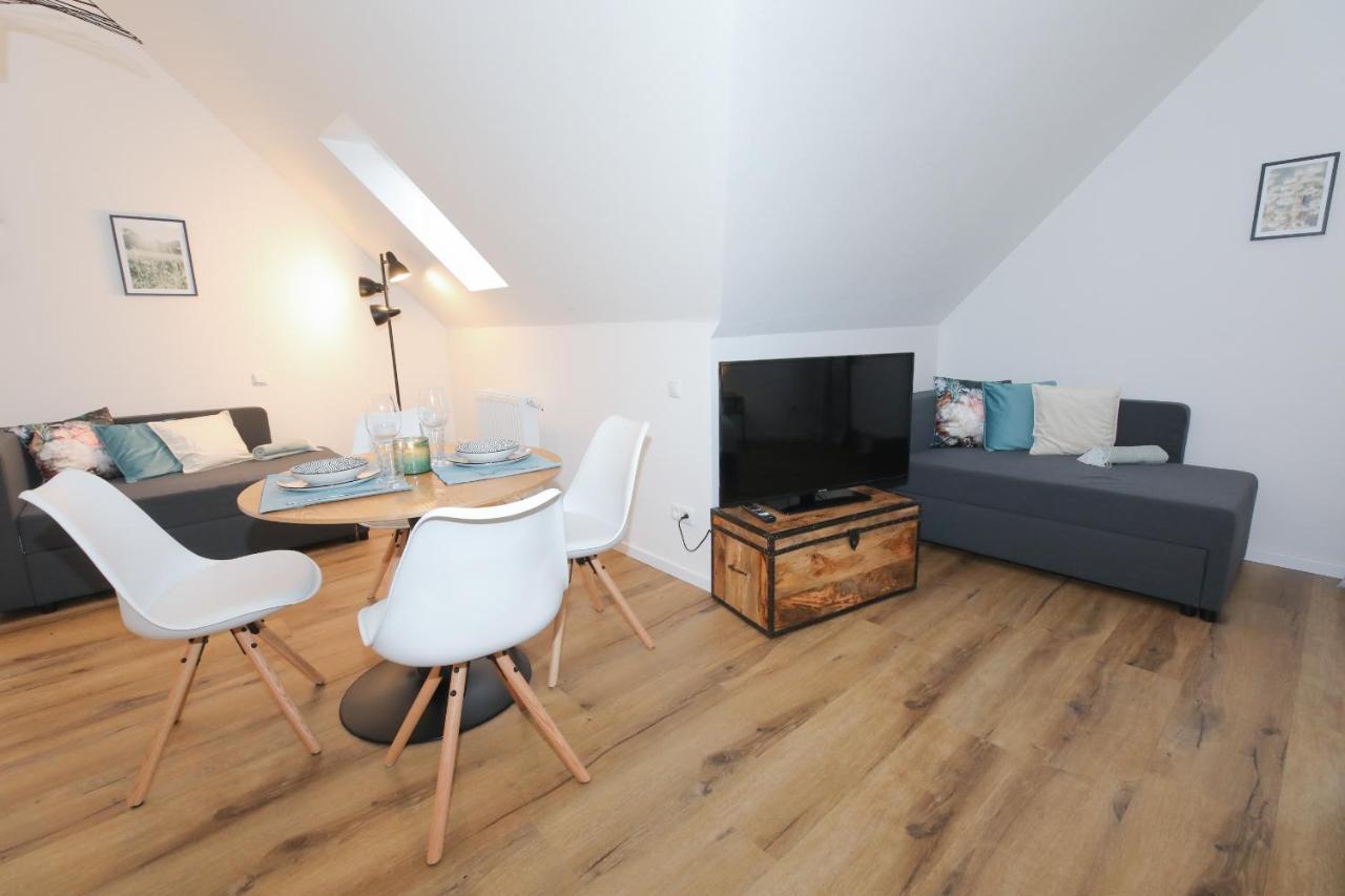 Studio met Kingsize Bed en Slaapbank