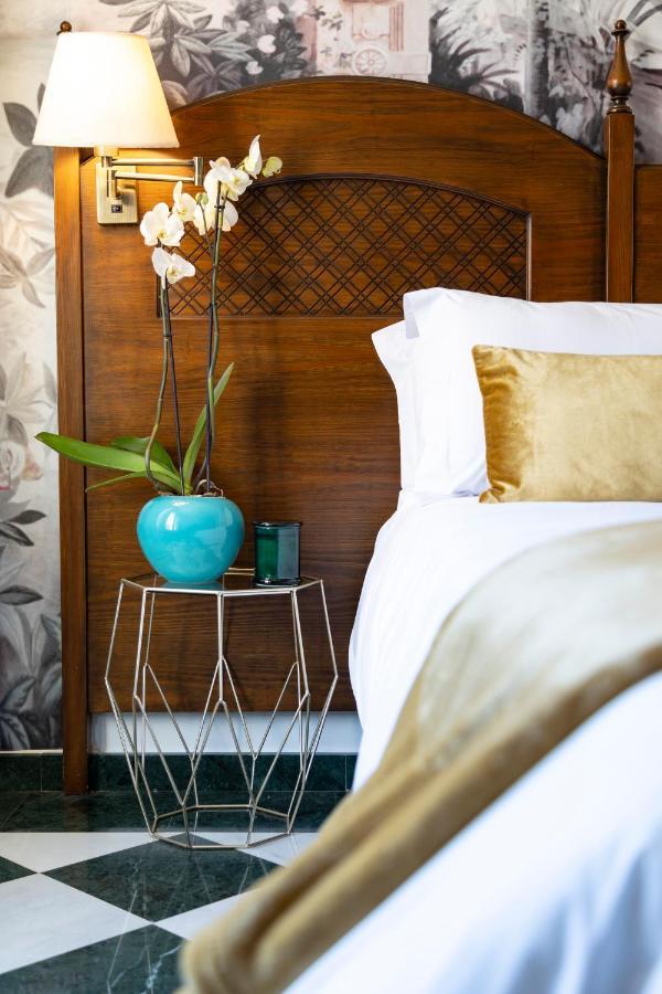 Deluxe Double or Twin Room Spa Bath