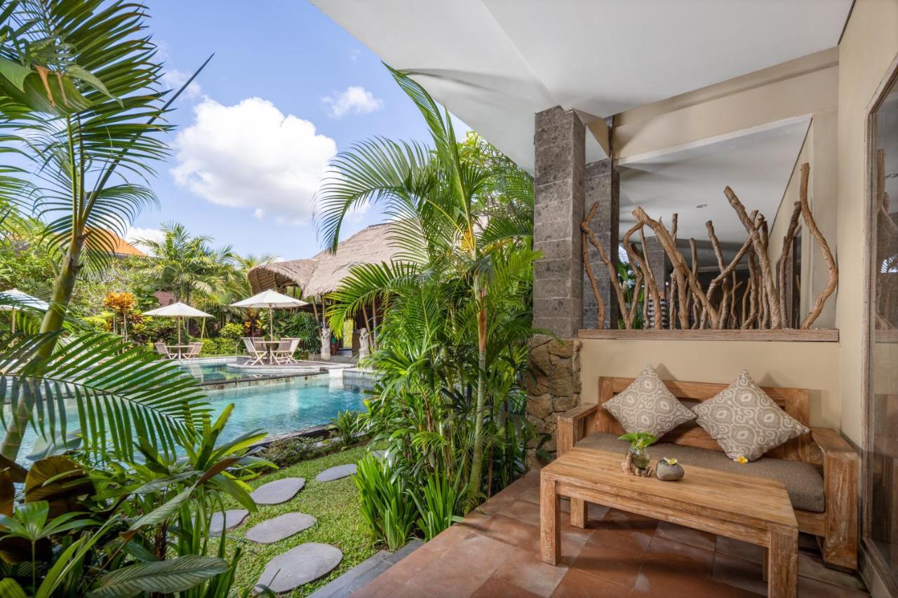 Suite Pool Access