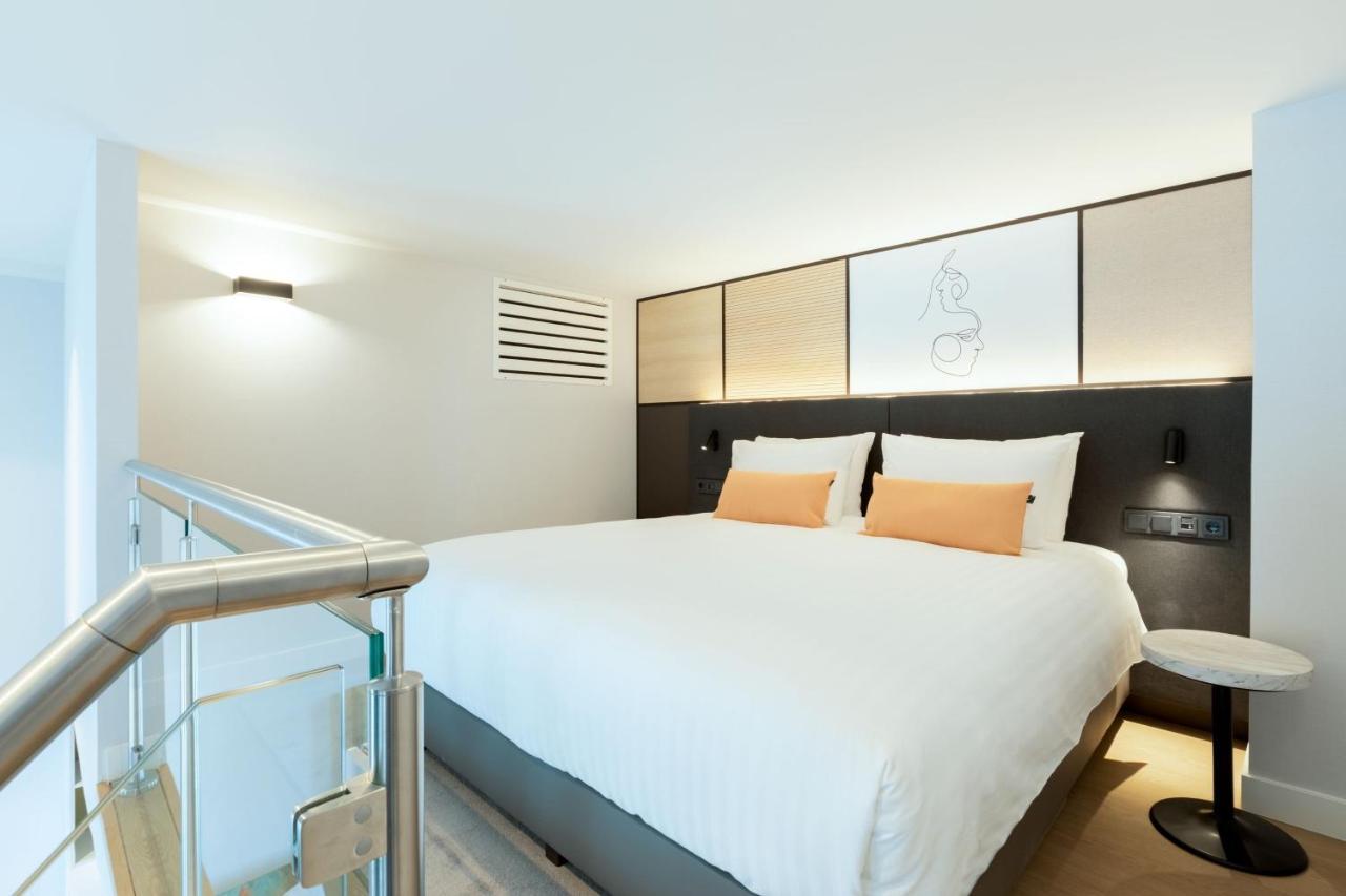 Loft met Kingsize Bed en Uitzicht op de Skyline