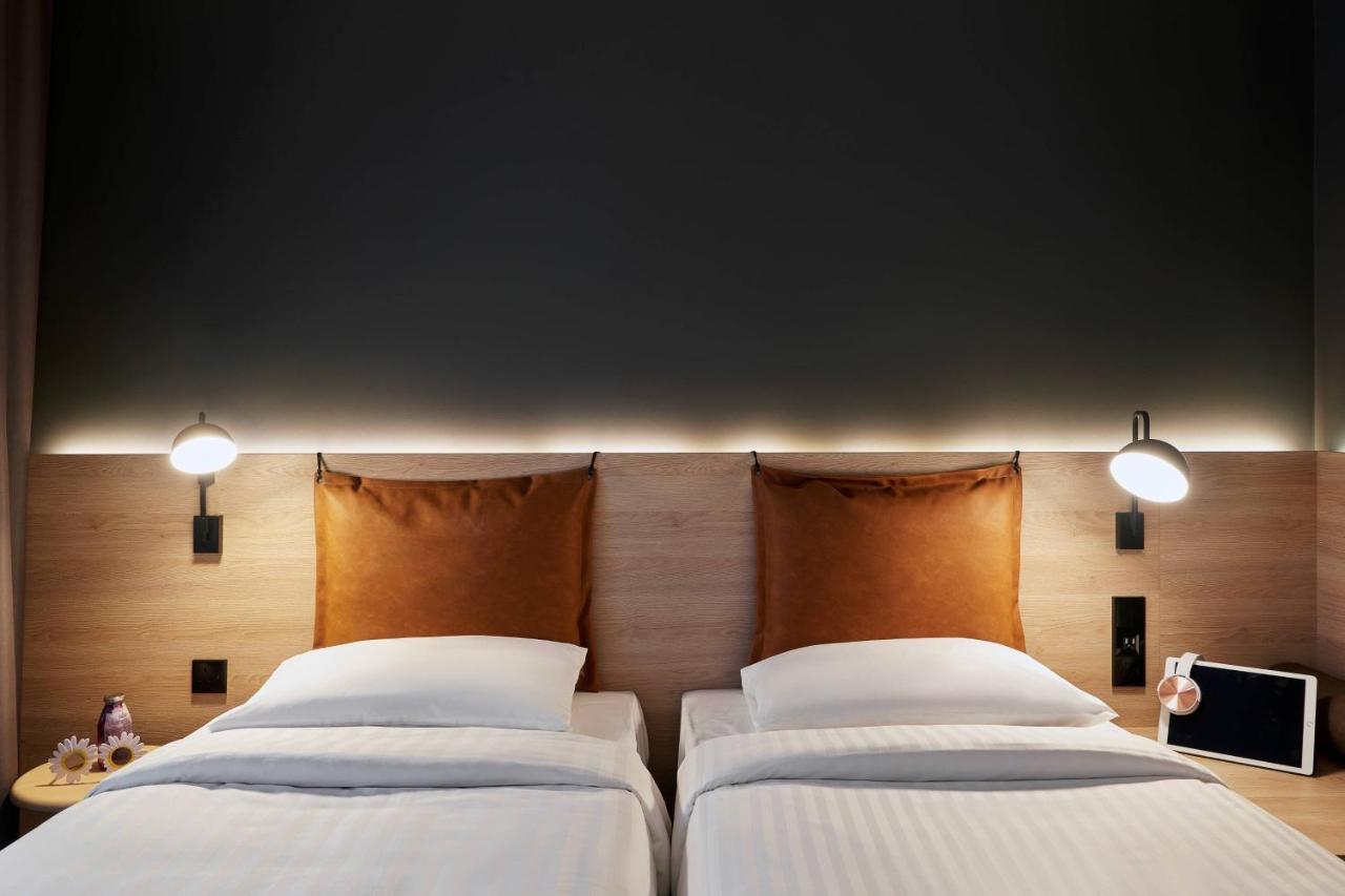 Moxy Tweepersoonskamer met 2 Aparte Bedden