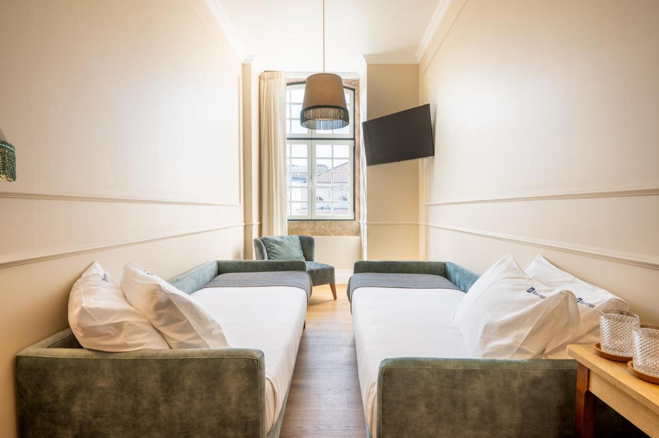 Kleine Tweepersoonskamer met 2 Aparte Bedden