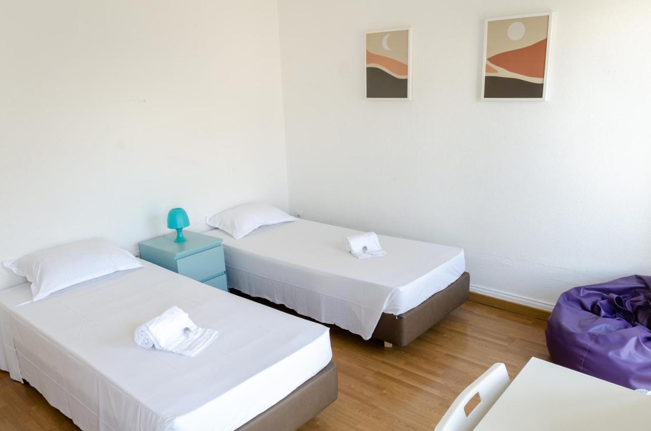 Double or Twin Room Private Bathroom