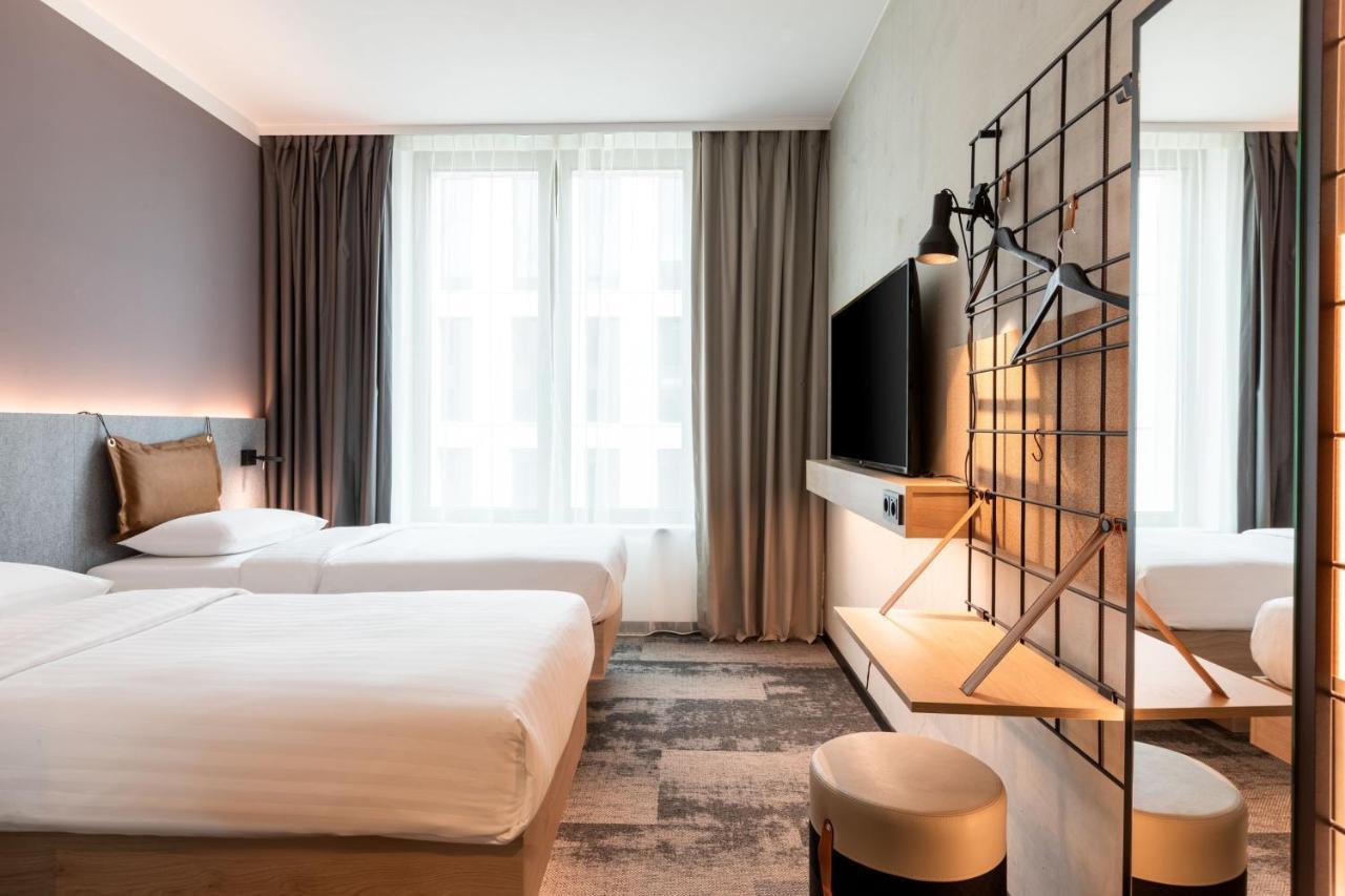 Moxy Tweepersoonskamer met 2 Aparte Bedden