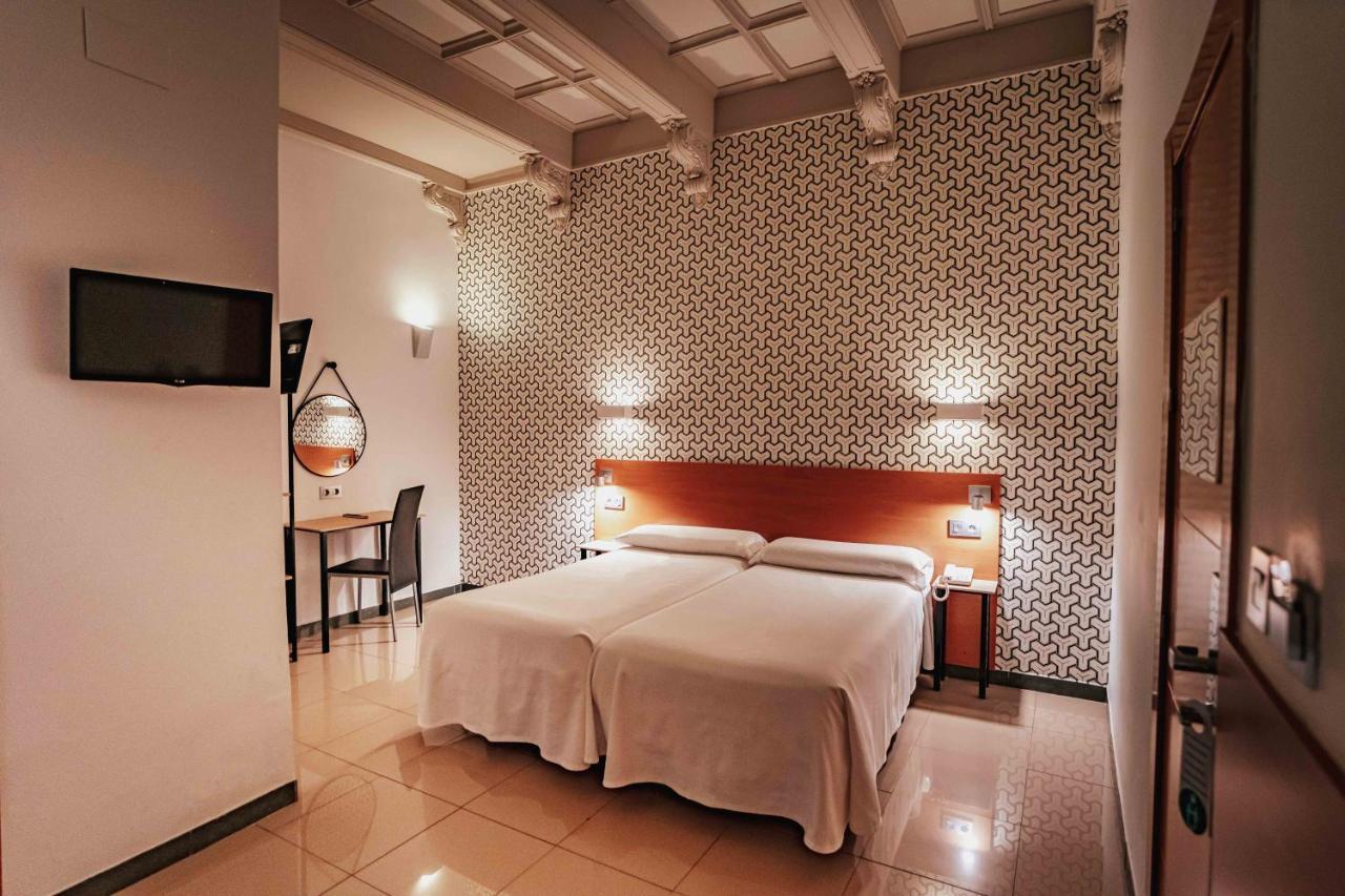 Double or Twin Room Place