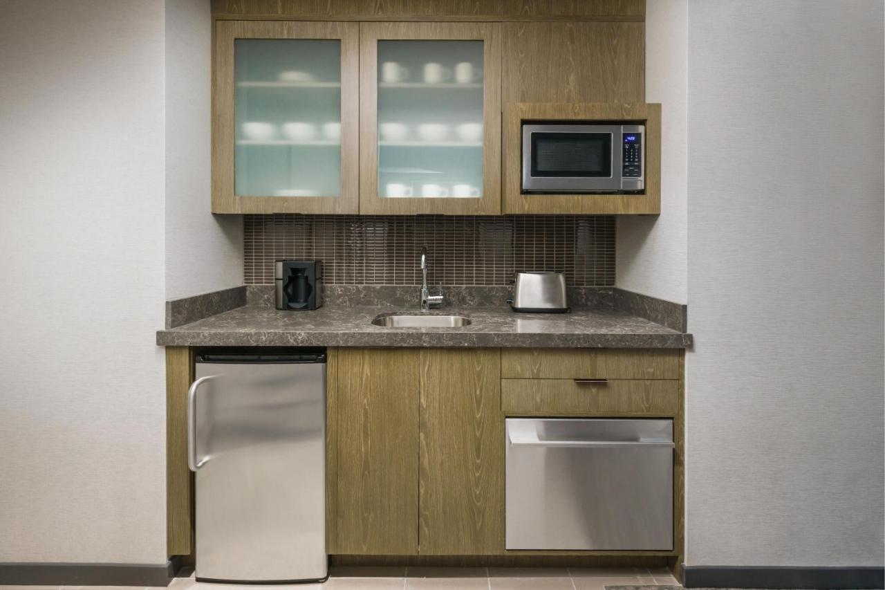 Grotere Hoekstudio met 1 Kingsize Bed en Uitzicht op de Skyline