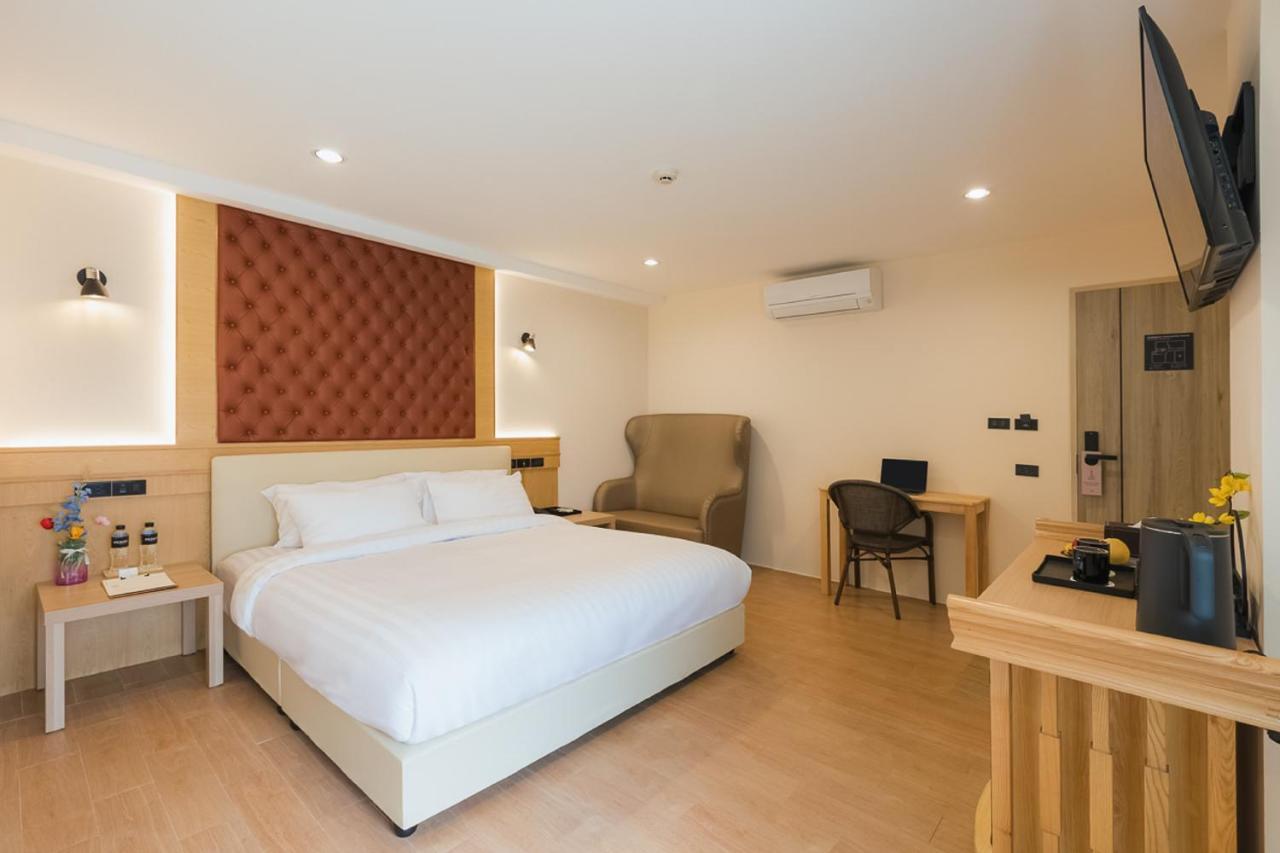 Superior King Room