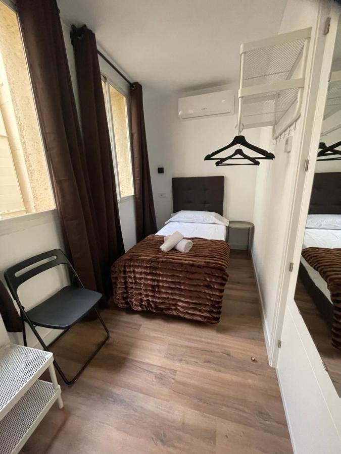 Single Room Private Bathroom