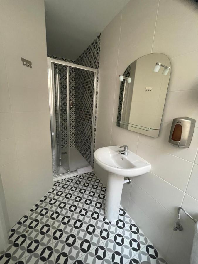 Single Room Private Bathroom