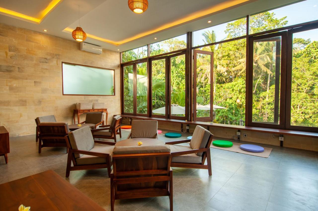 Honeymoon Getaway at Deluxe Room