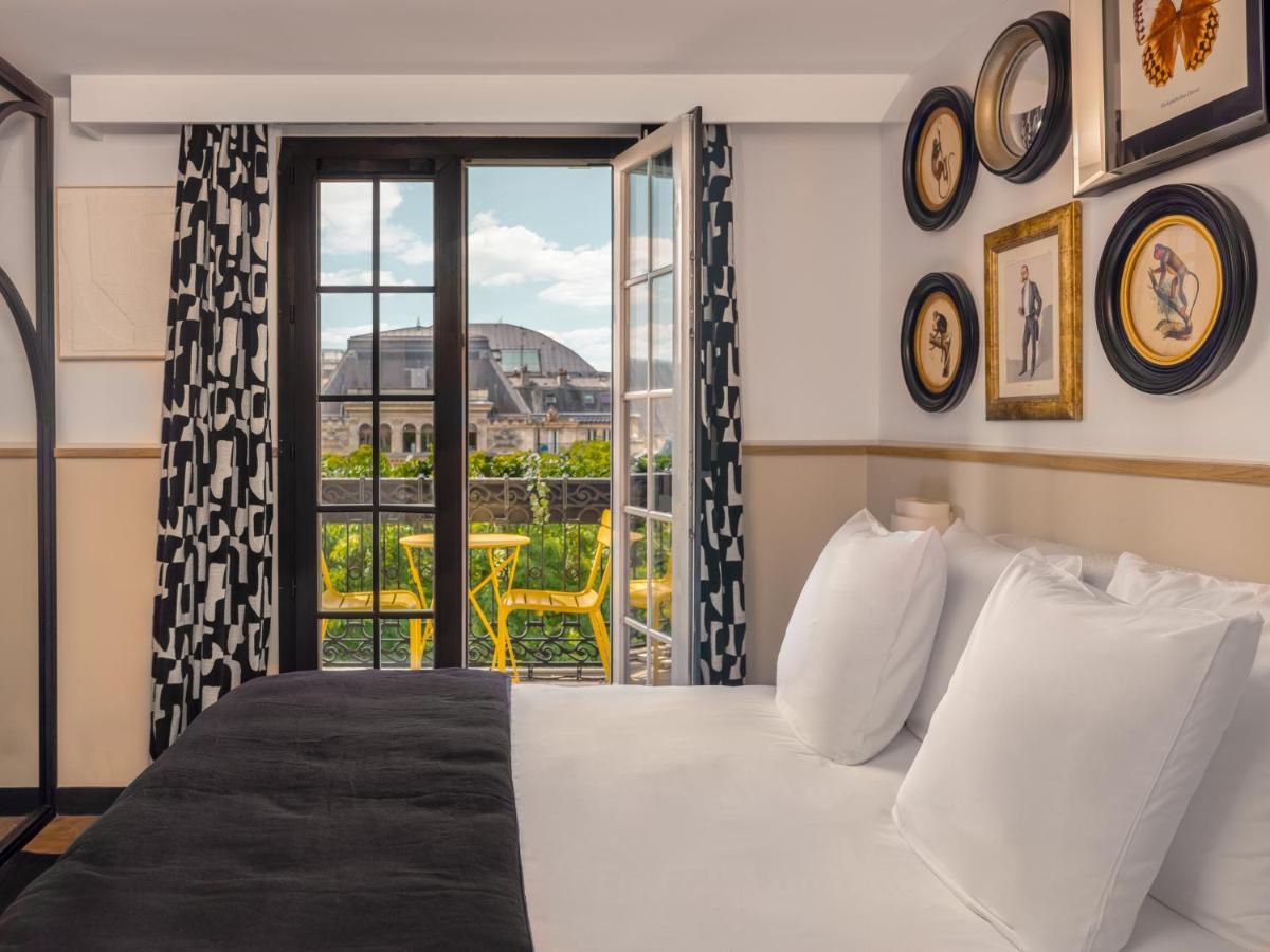 Junior Suite met Balkon - Uitzicht op Parijs