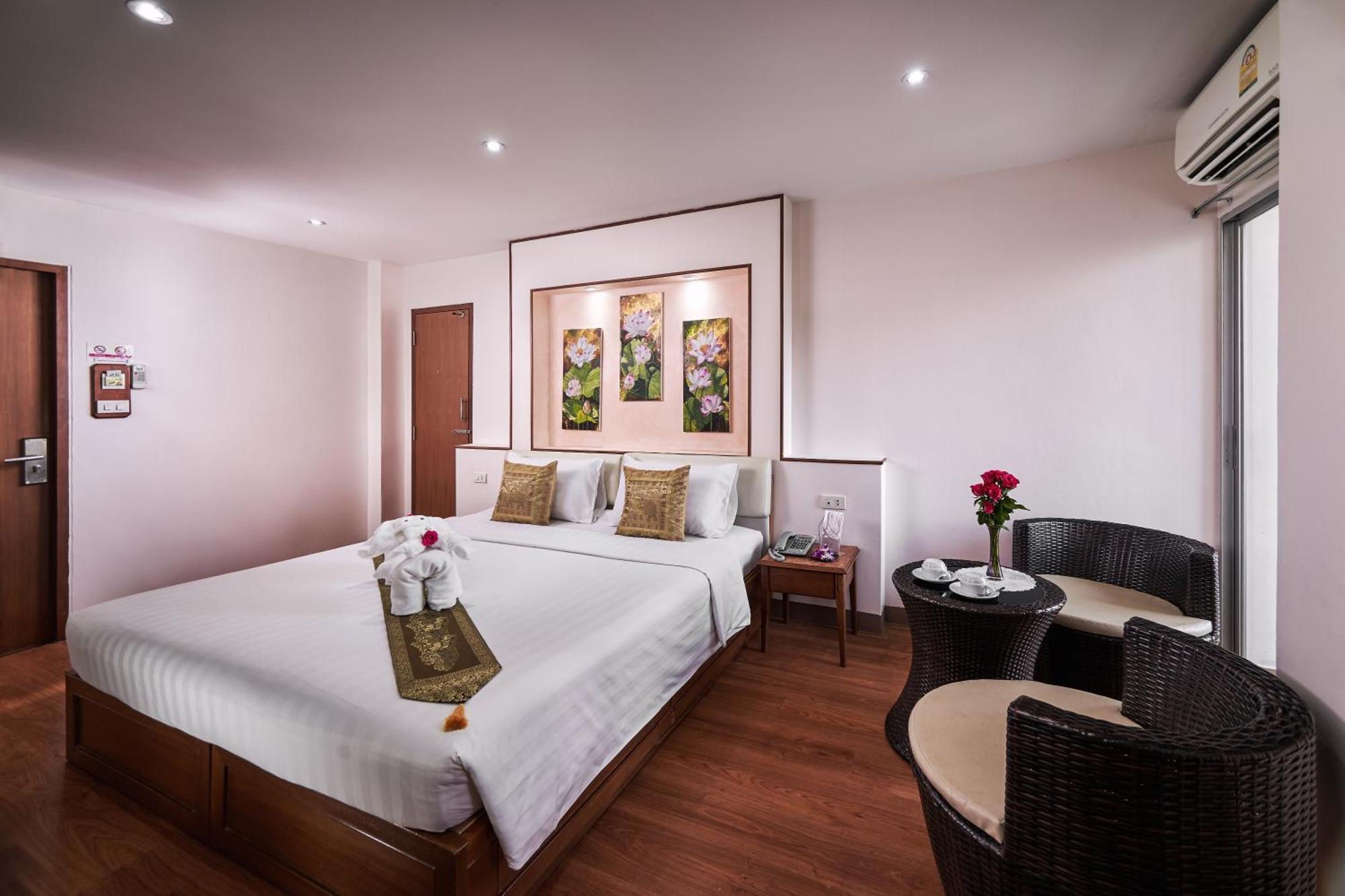 Deluxe Family Room