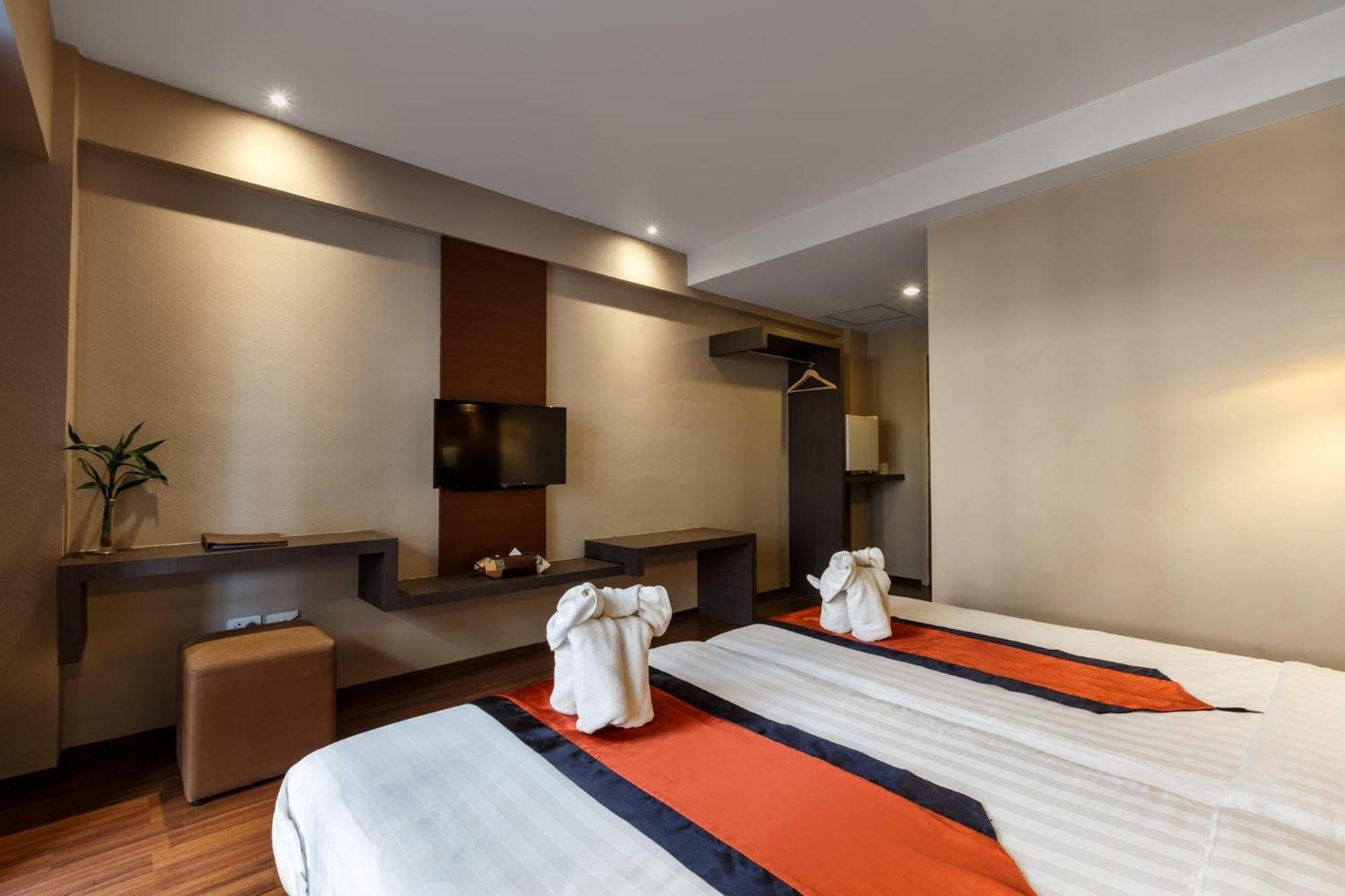Superior Room Pool View Roundtrip Airport Transfer