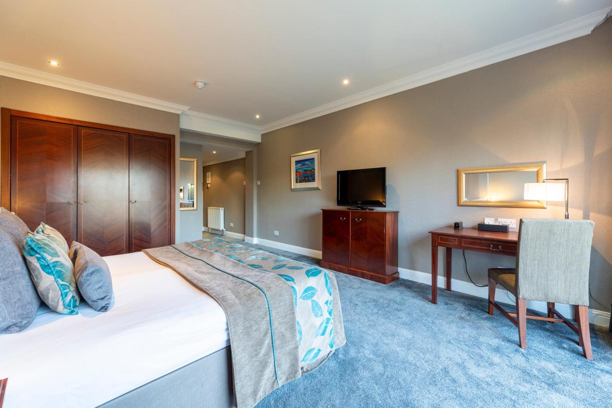 Executive Double or Twin Room Castle Courtyard or Garden Location